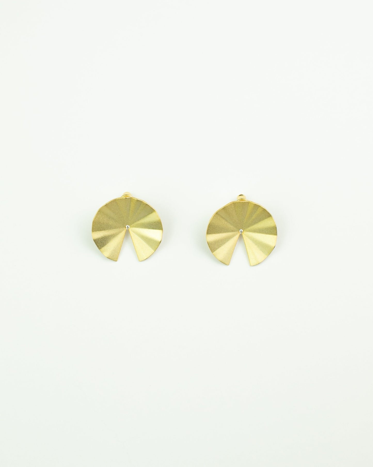 Fold collection Earrings - White Jade
