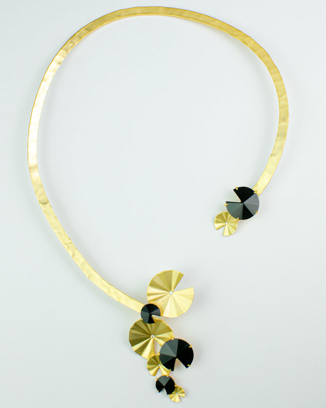 Fold collection -  Choker