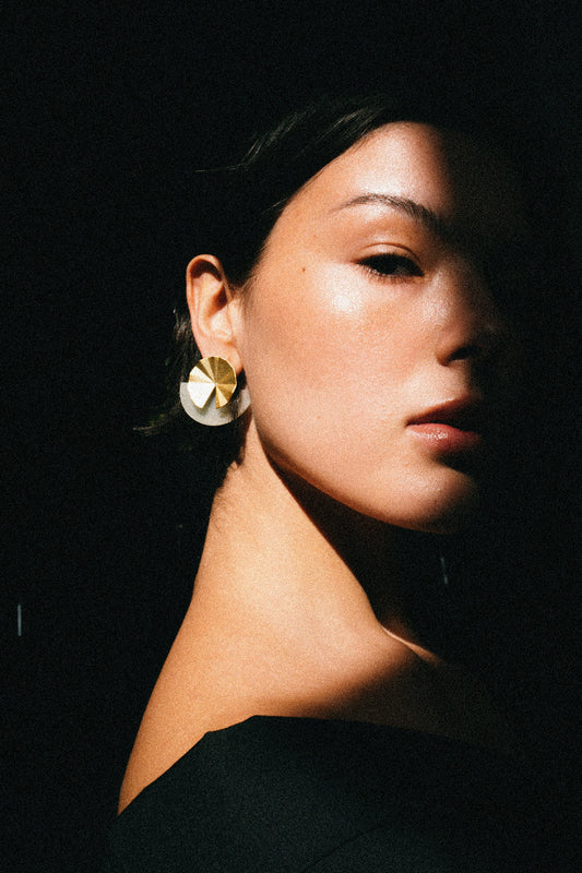 Fold collection Earrings - White Jade
