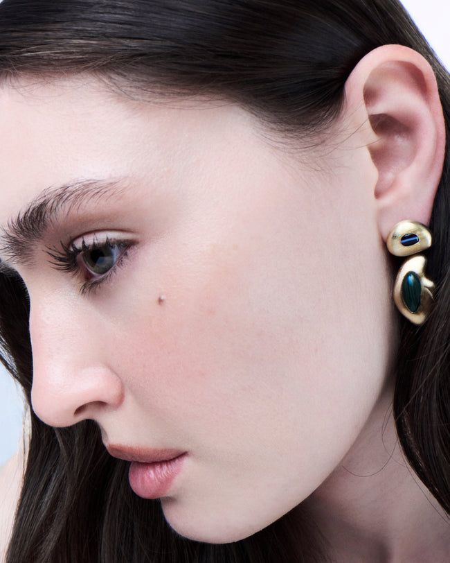 Pebble Earrings - Black mother of pearl